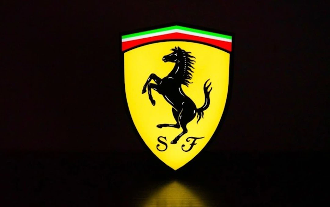 Ferrari shield - Insegna luminosa Ferrari scudetto ( no reserve) - 2025