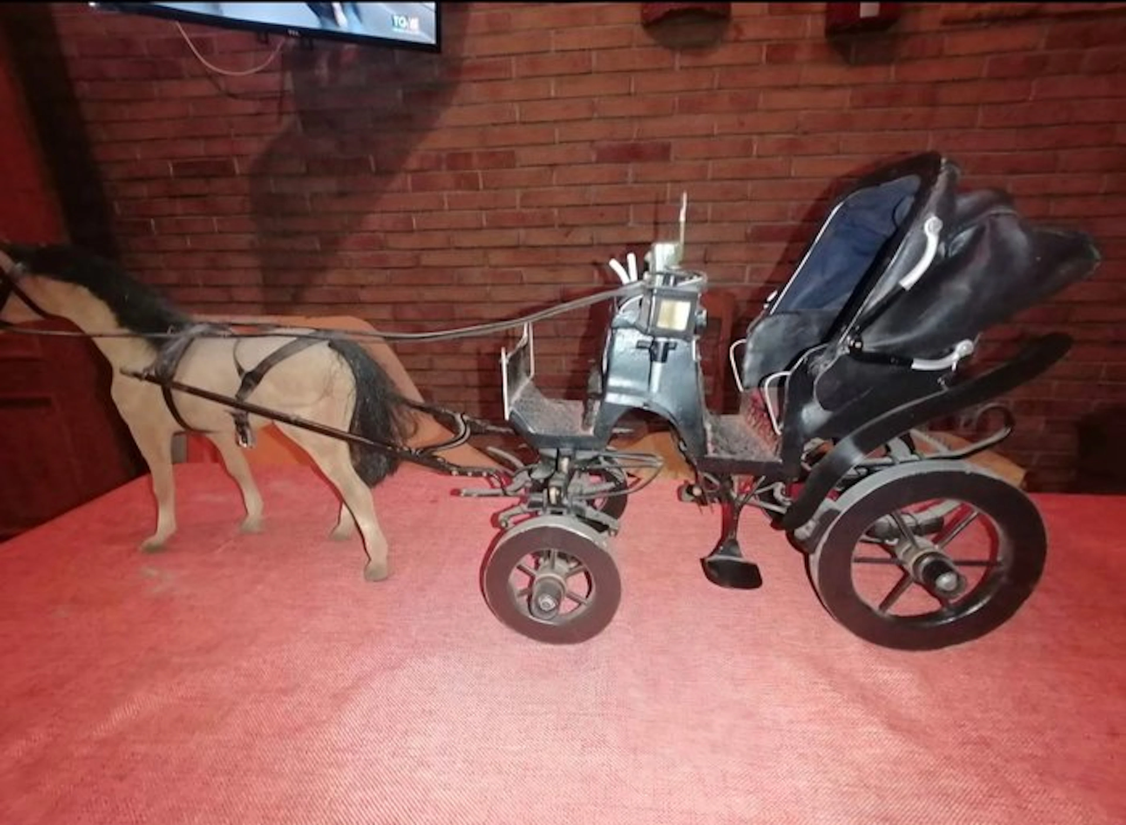 Giovanni Zappulla - Carriage - Wood, Iron, Textile - Calash carriage