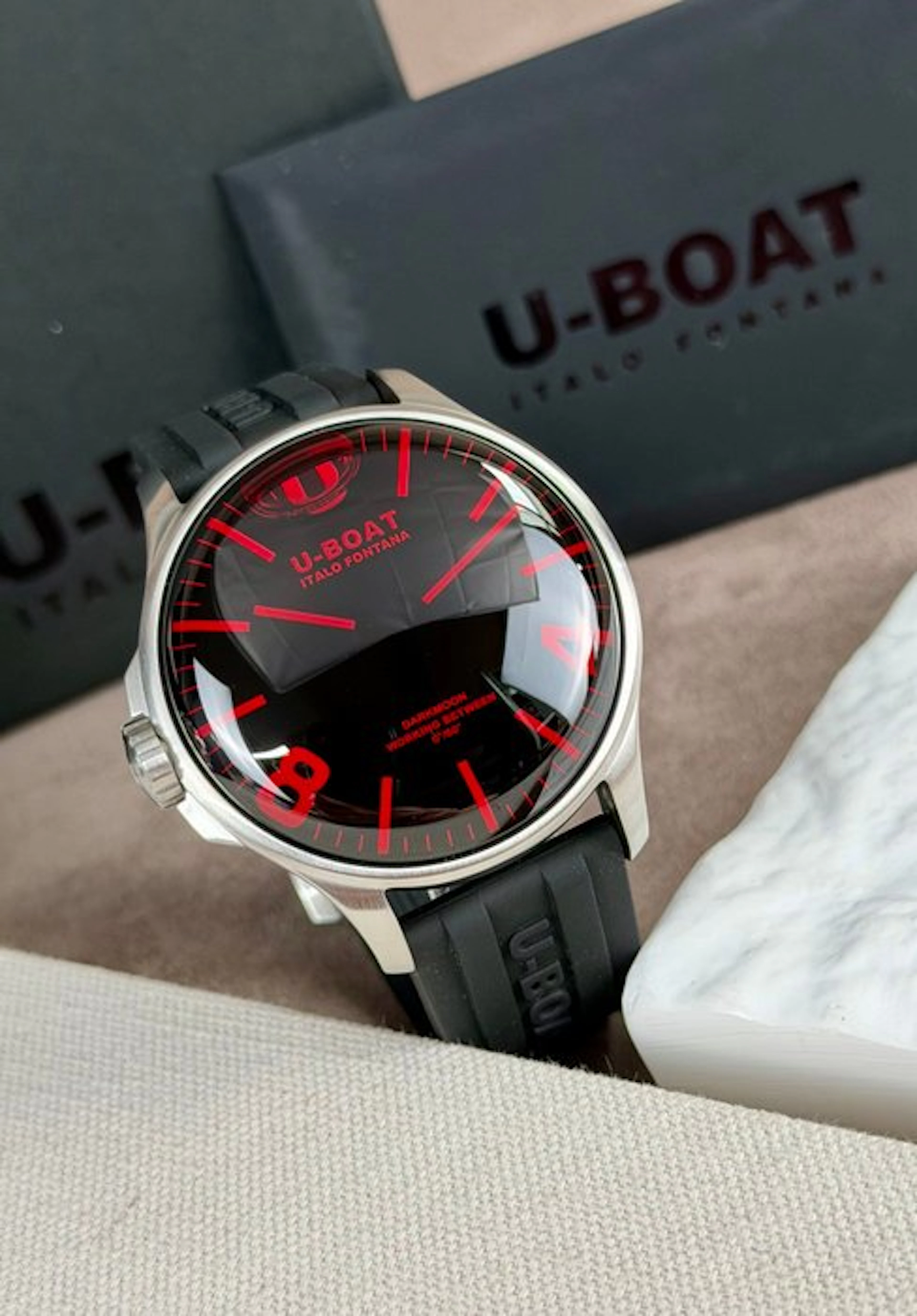 U-Boat - Darkmoon full liquid Red Left Hook - 8465/B - Men - 2020-2025