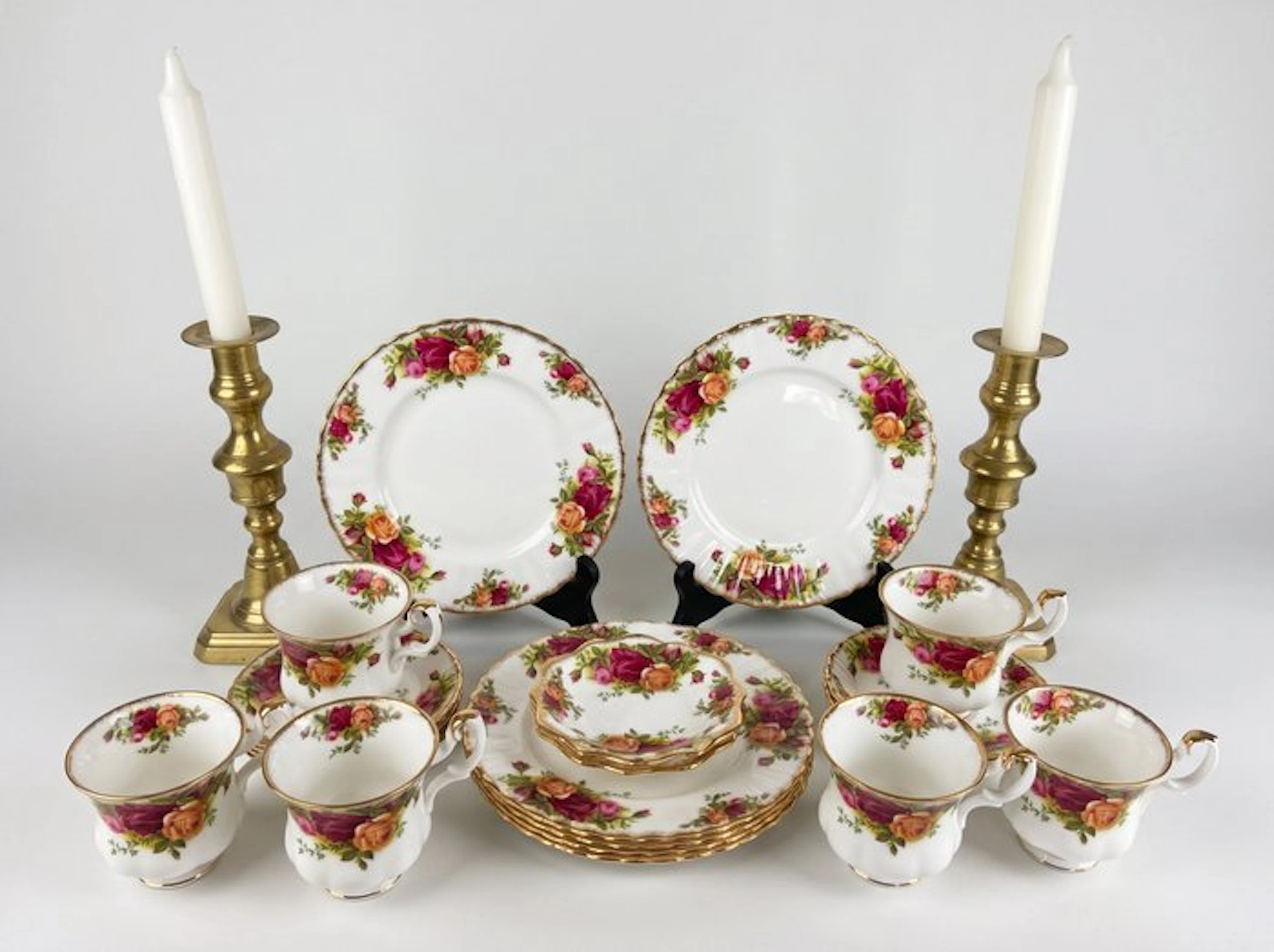 Royal Albert - Cup and saucer (20) - Old Country Roses...