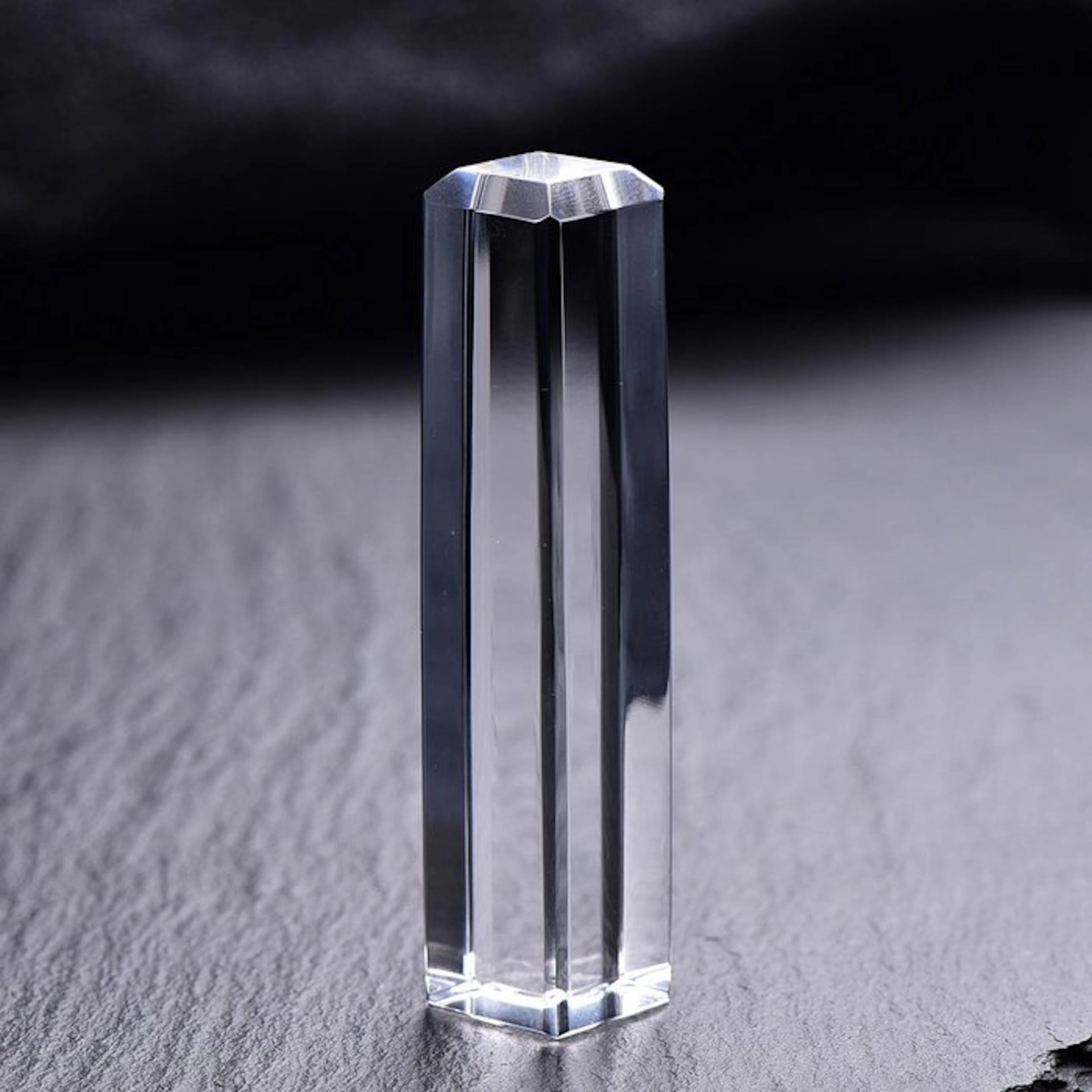 ALGT Certified - Masterful Natural Quartz - Fully loupe...