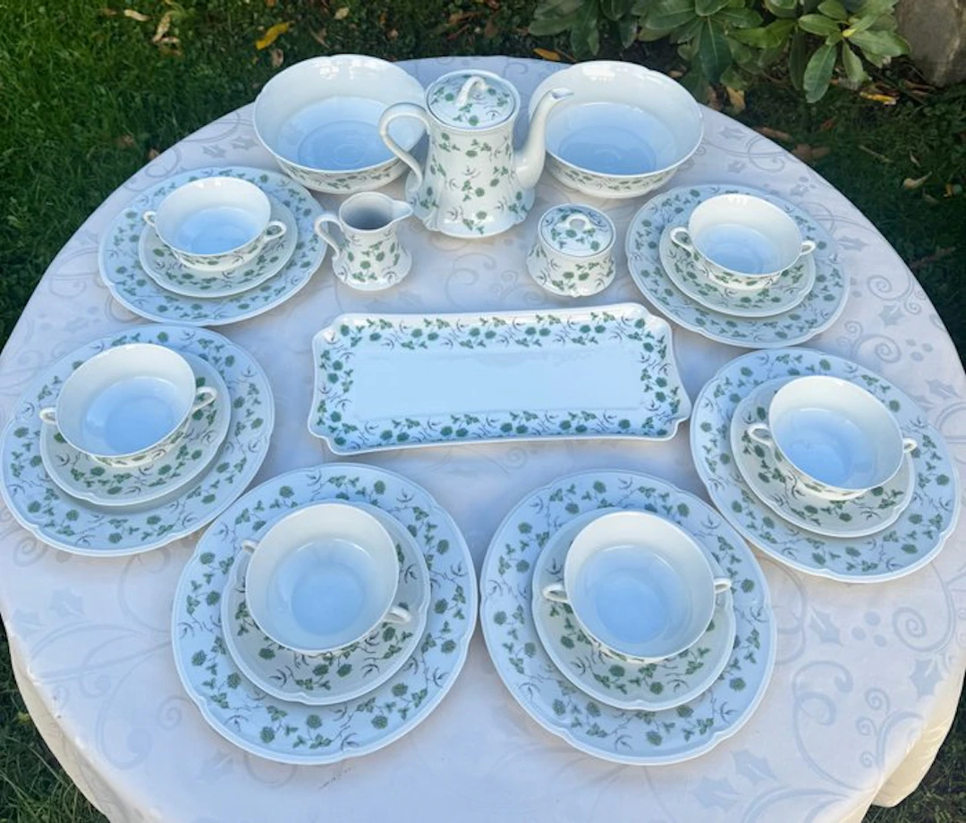 Royal Limoges - Table service for 6 (24) - Veronese - Porcelain