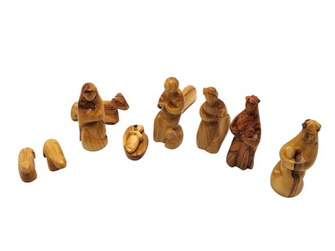 Olive wood Nativity scene (10 pieces