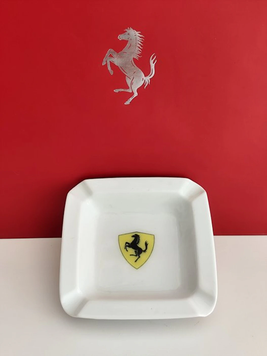 Ashtray - Cendrier Ferrari vintage de collection - Ceramic