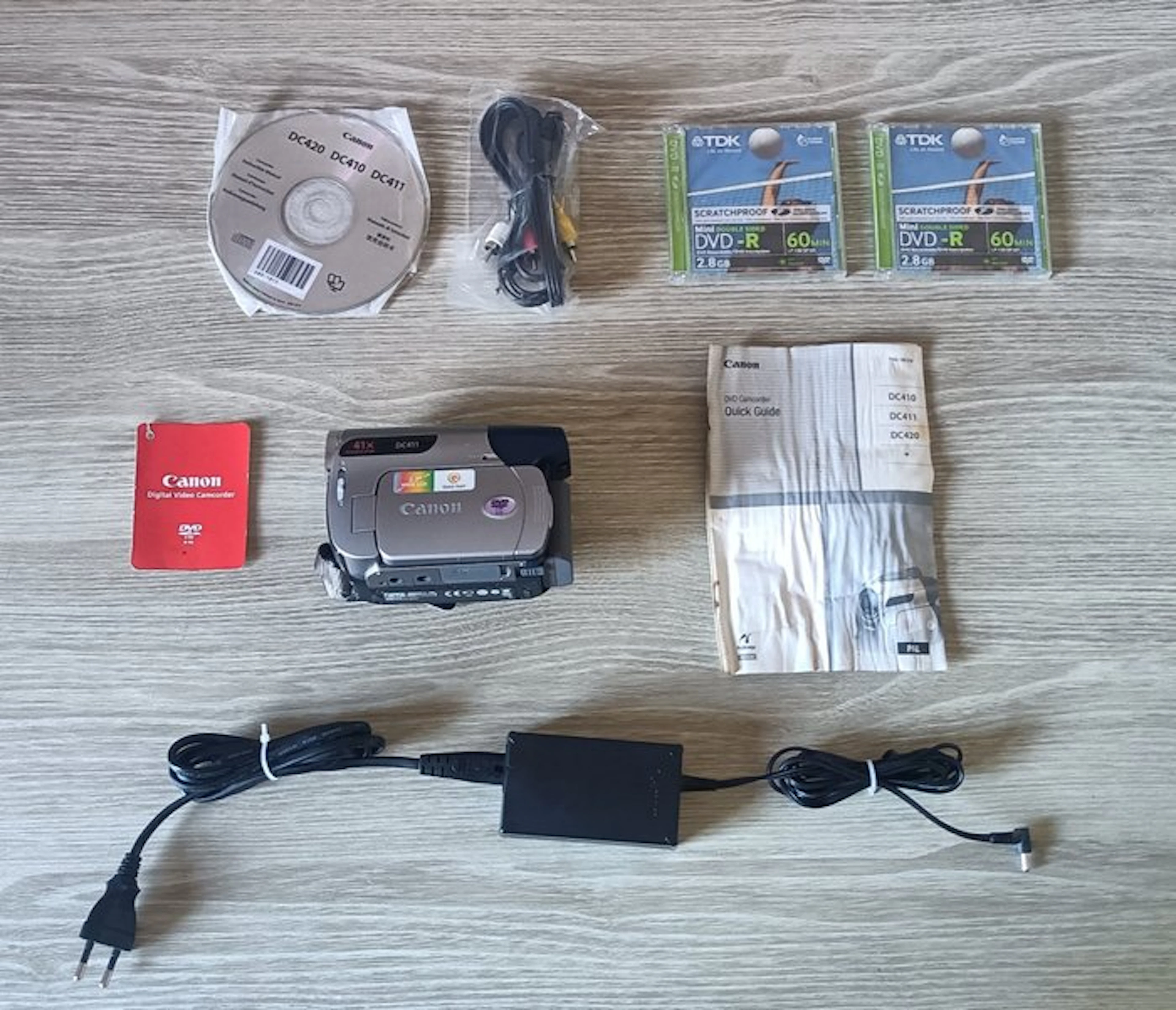 Canon DC411 Video camera