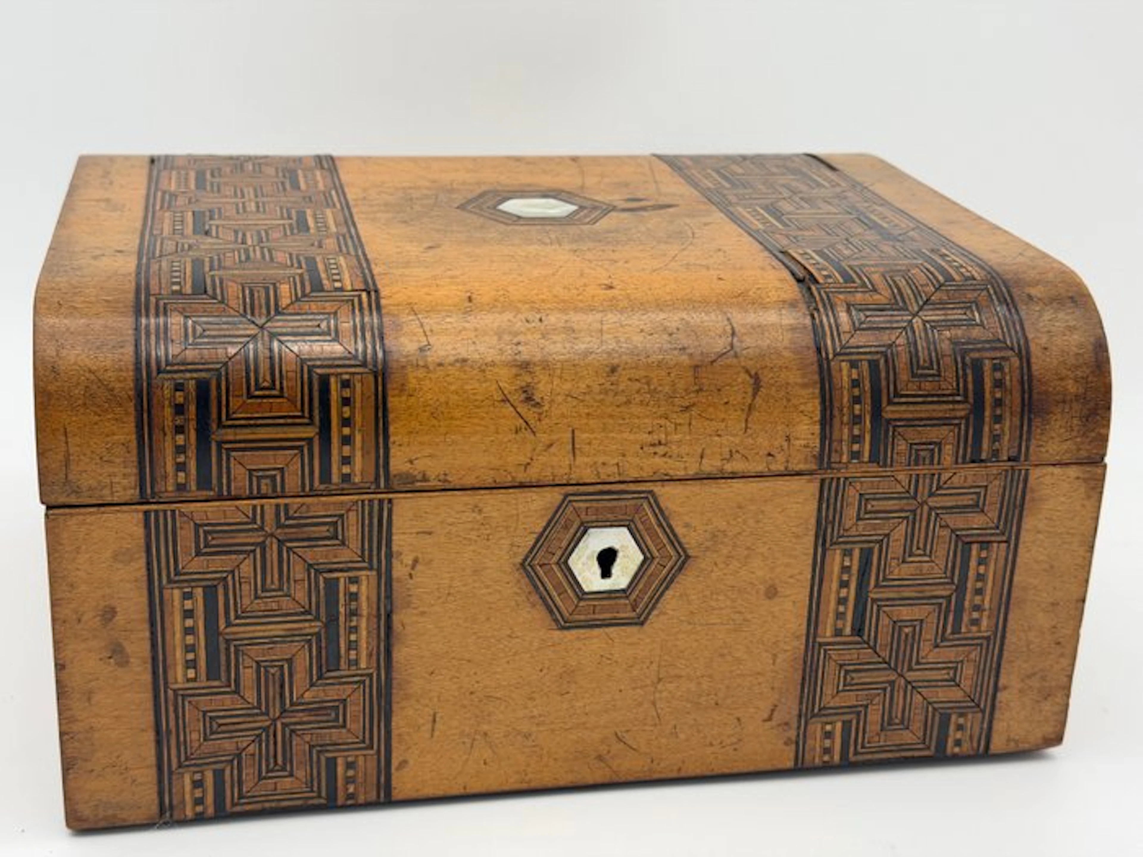 Writing tablet - dome-top casket - Wood, Copper, Mother of pearl