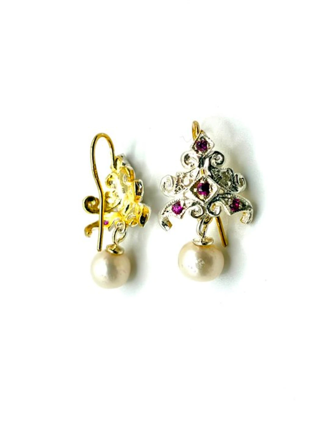 No reserve price - Earrings - 9 kt. Yellow gold, Silver Ruby - Pearl - Diamonds