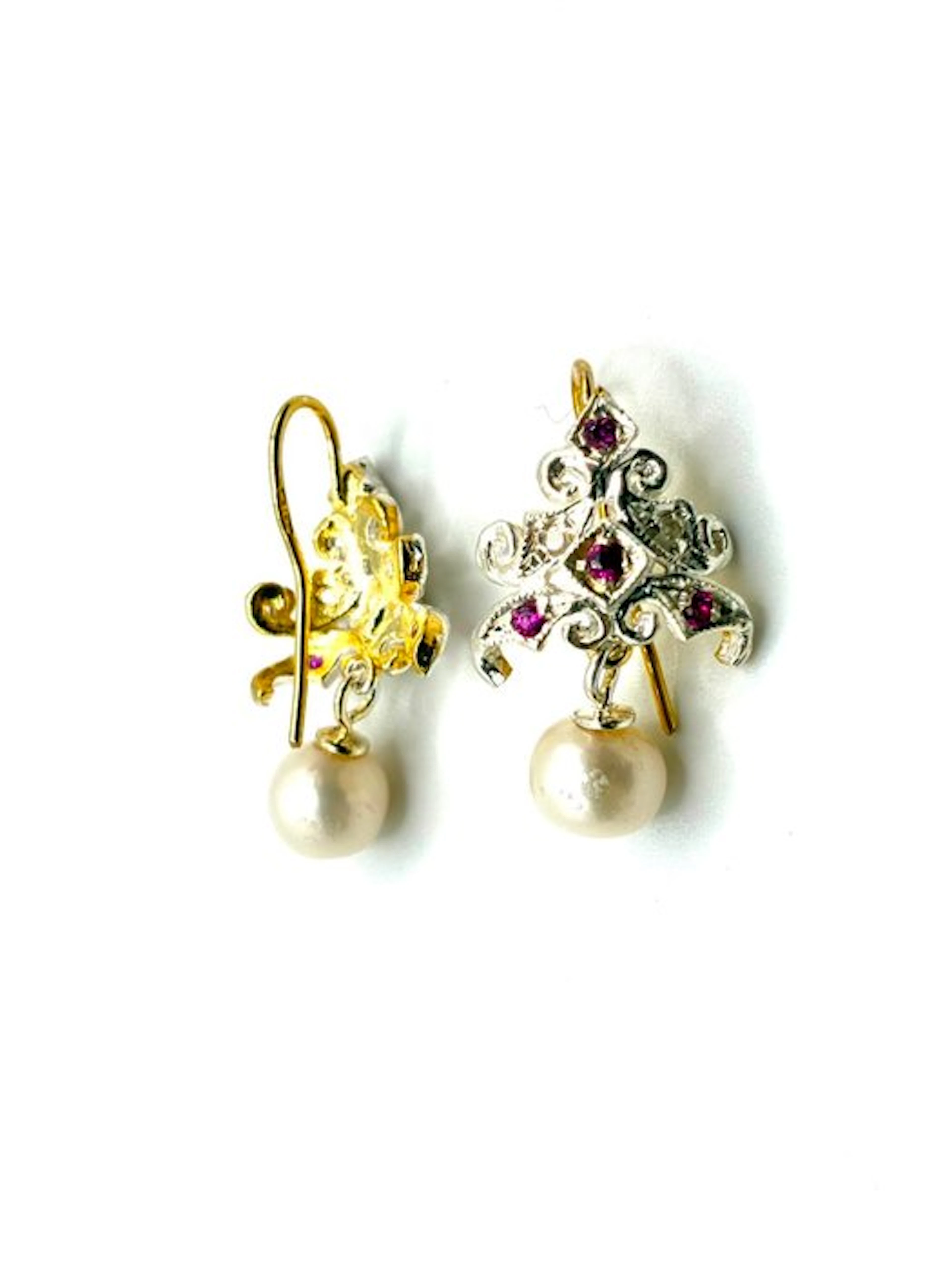 No reserve price - Earrings - 9 kt. Yellow gold, Silver Ruby - Pearl - Diamonds