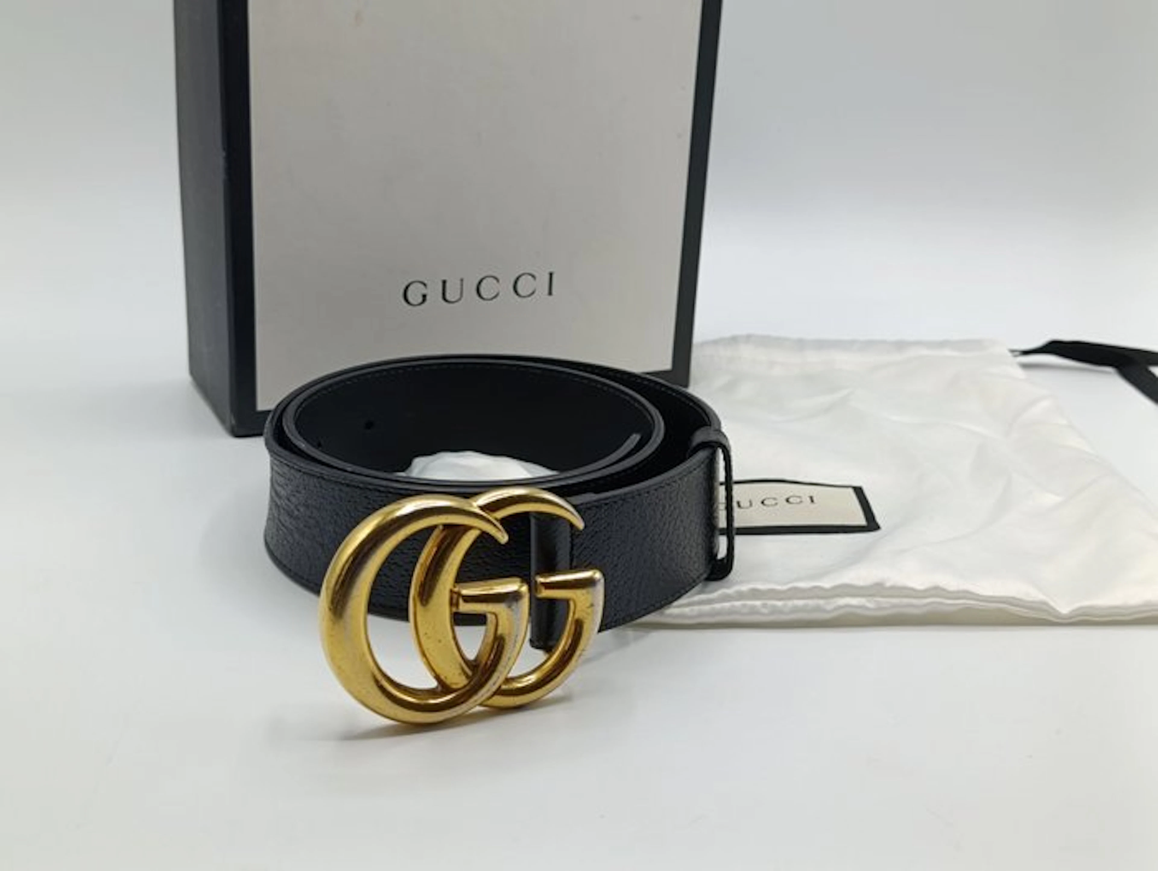 Gucci - Taille 75 - 30 / 406831 . DJ201 . 75 . 30 . 487040 - Belt