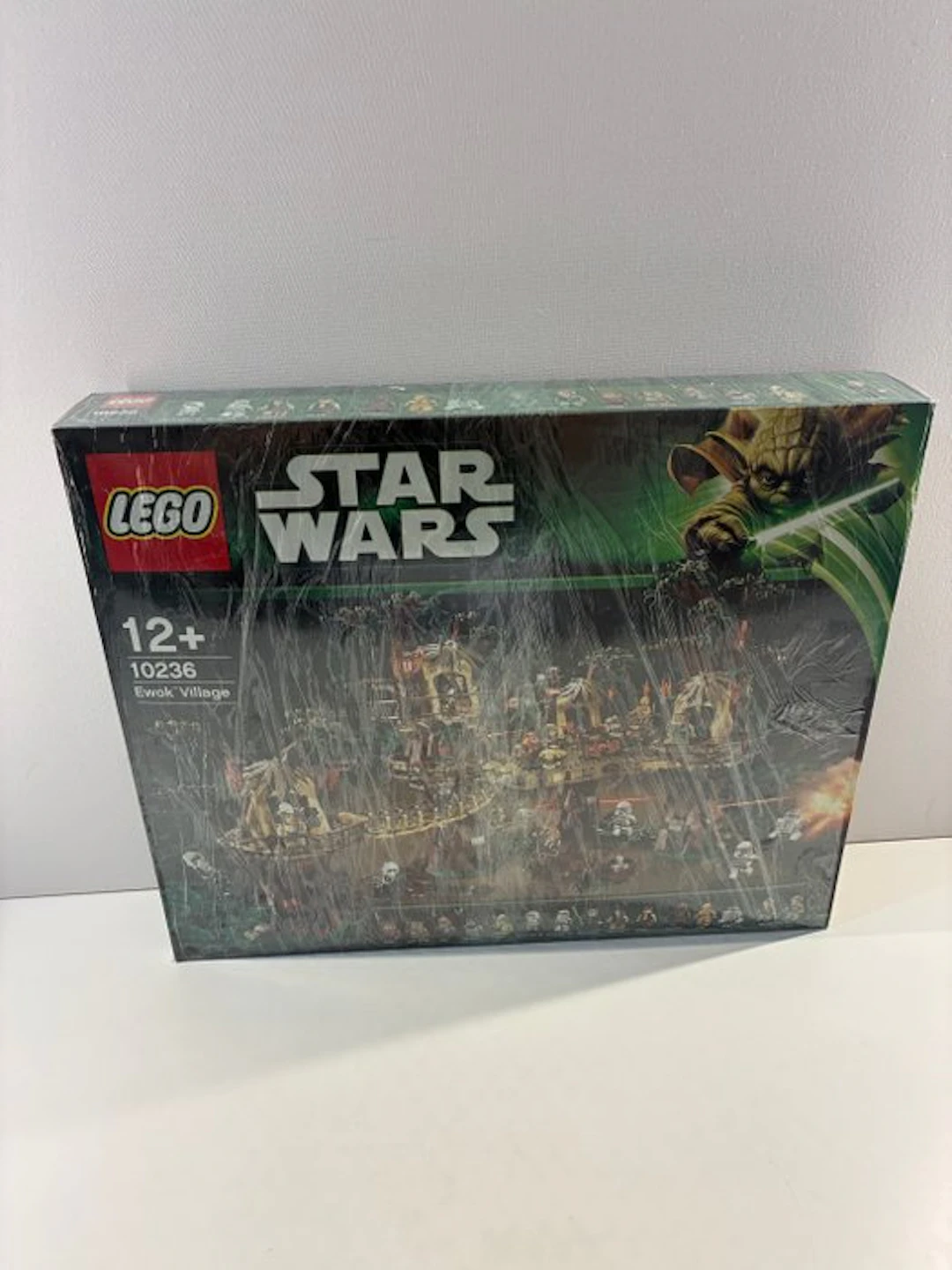 LEGO Set - 10236 - Star Wars - BRAND NEW - SEALED - UCS...