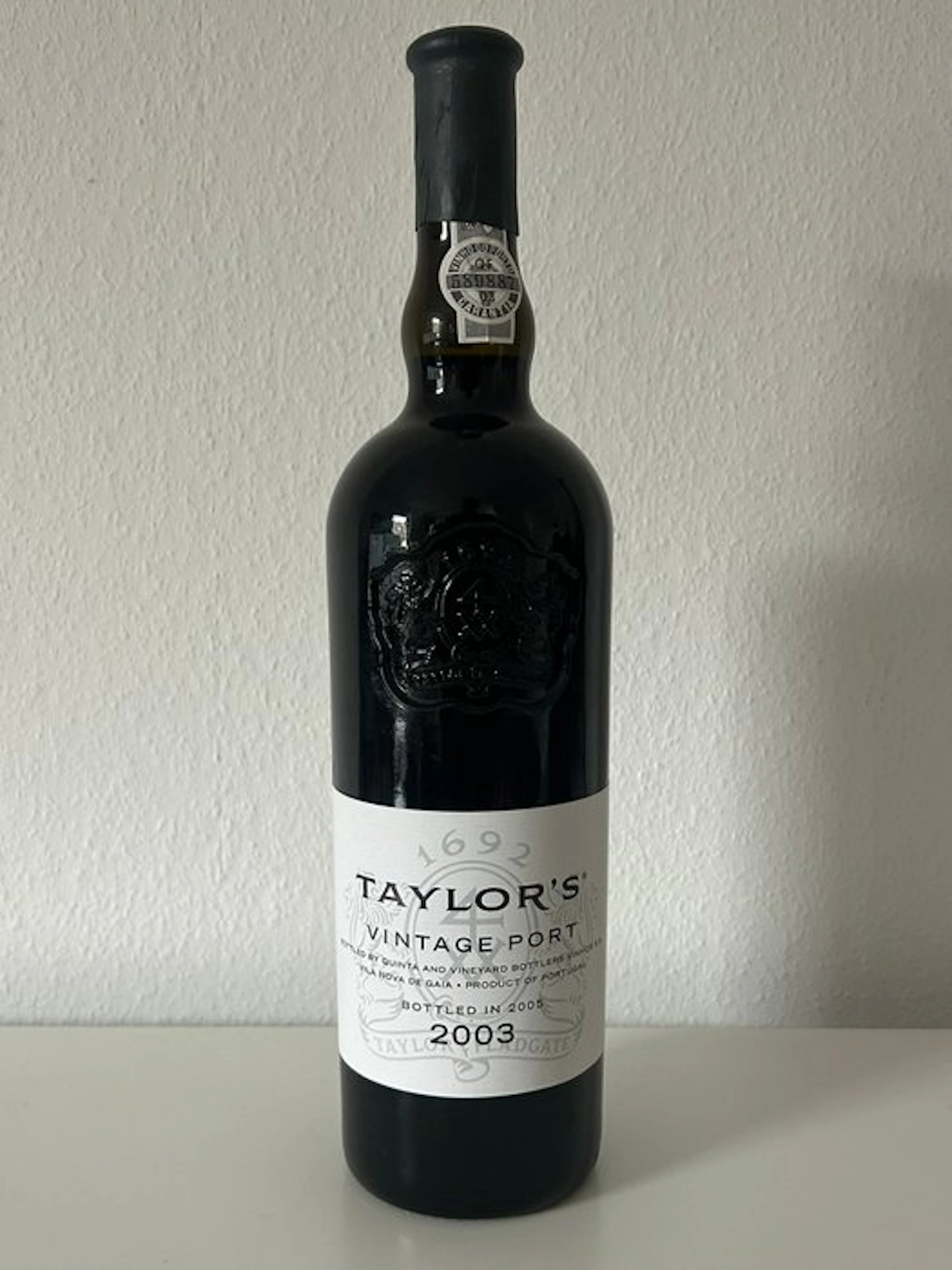 2003 Taylor's - Vintage Port - Bottled in 2005 - Douro - 1 Bottle (0.75L)
