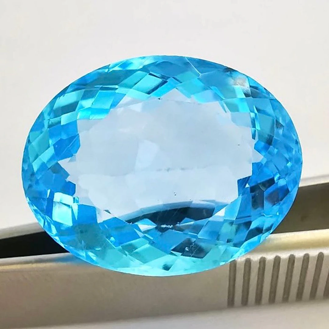 No reserve price Topaz - 31.70 ct - Antwerp Laboratory...