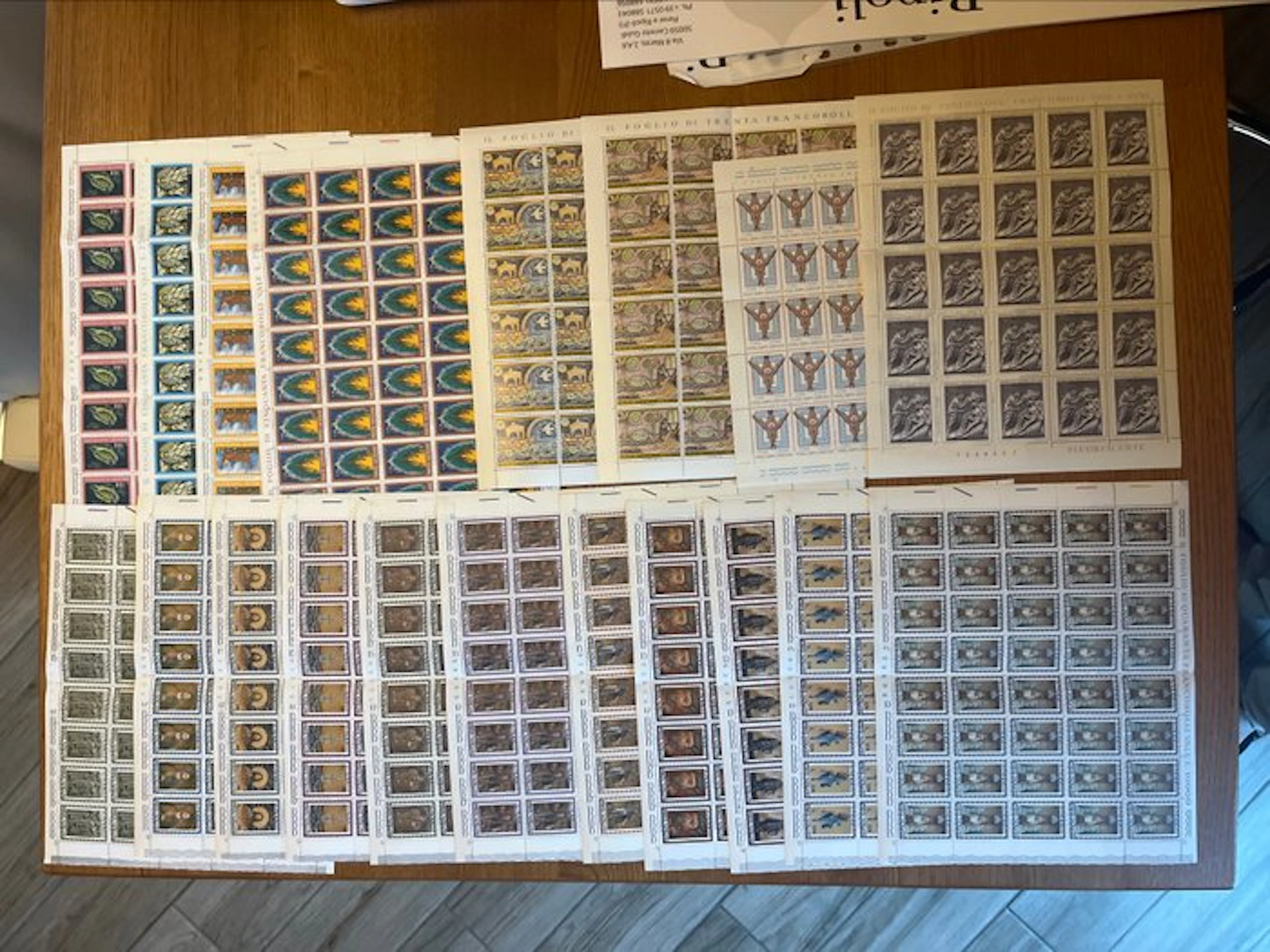 Vatican City 1974/76 - Extensive period collection in full