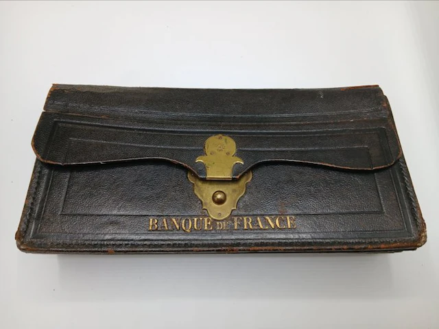 Document holder - Bank of France