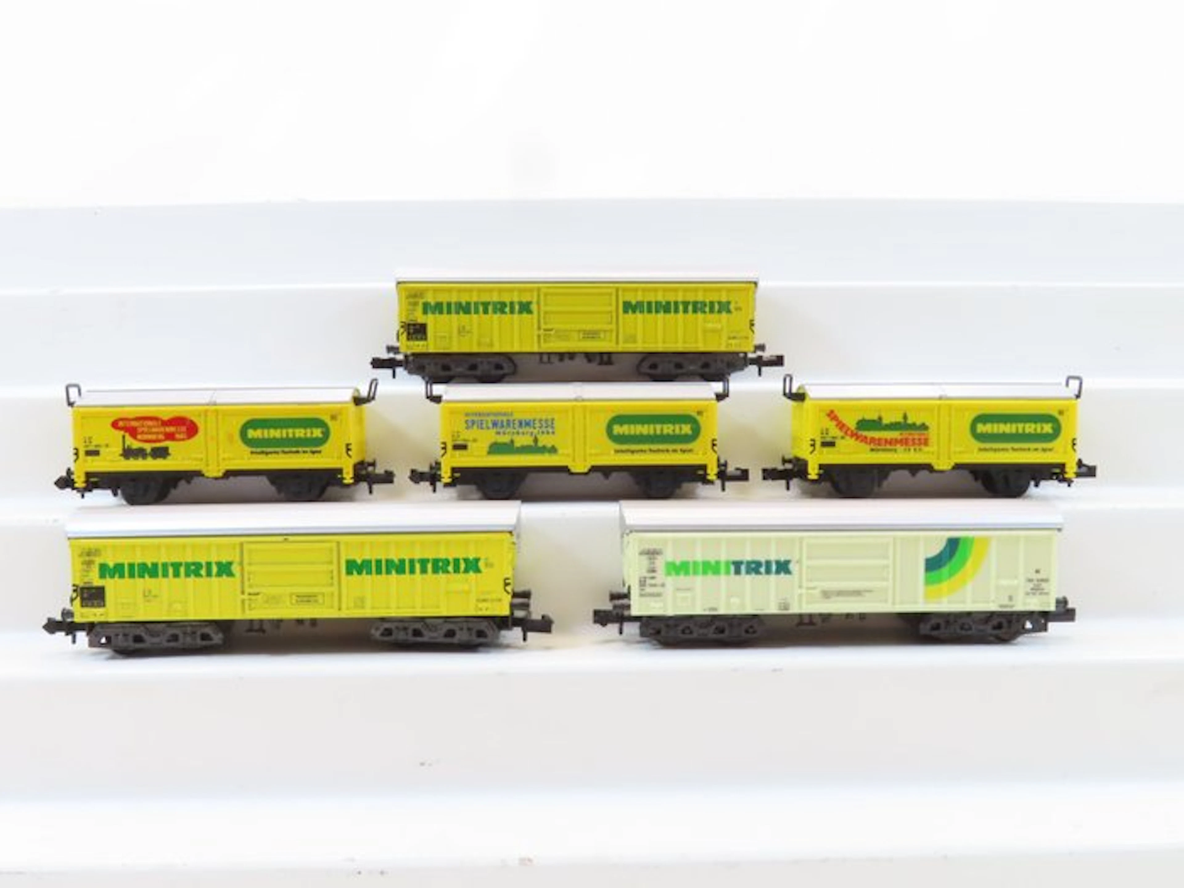 Minitrix N - 13852/51 3280 00/51 3530 83/51 3530 84/51...