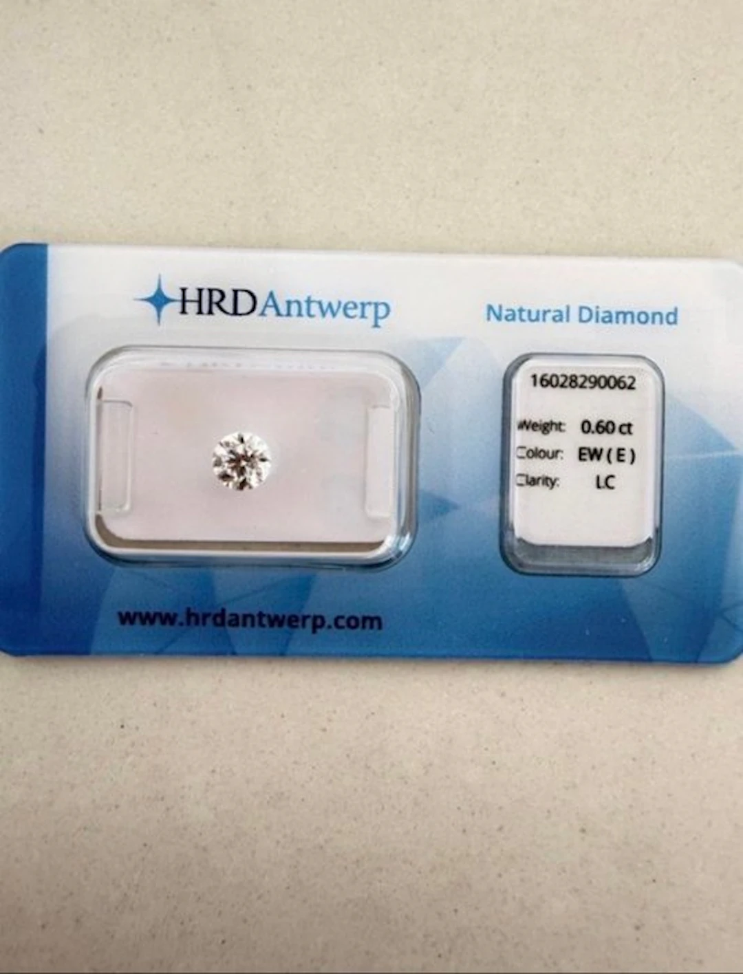 1 pcs Diamond (Natural) - 0.60 ct - Round - E - IF - HRD...