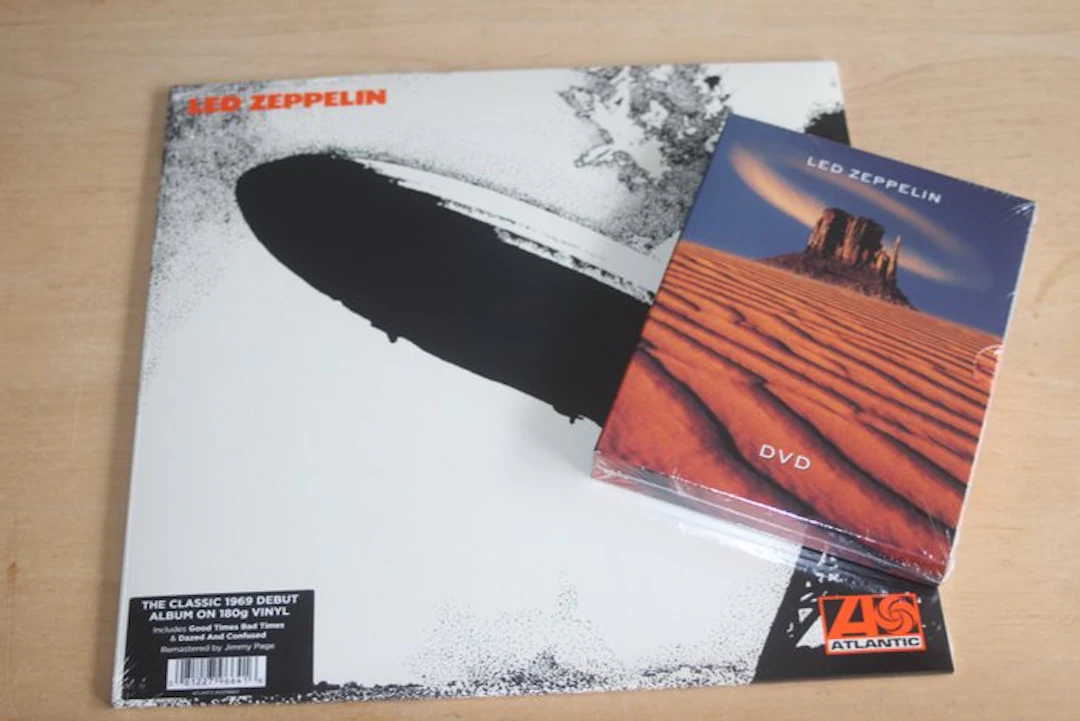 Led Zeppelin - Led Zeppelin I + Live 2DVD - LP albums...
