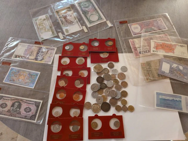 World. Collection of coins (No reserve price)
