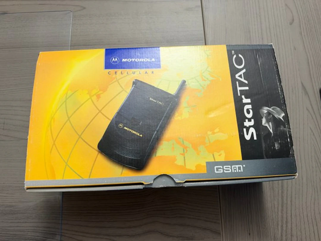 Motorola StarTAC - Mobile phone - In original box