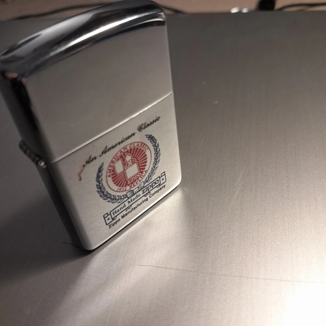 Zippo - I ZIPPO X AN AMERICAN CLASSIC 1932 REPLICA - No...
