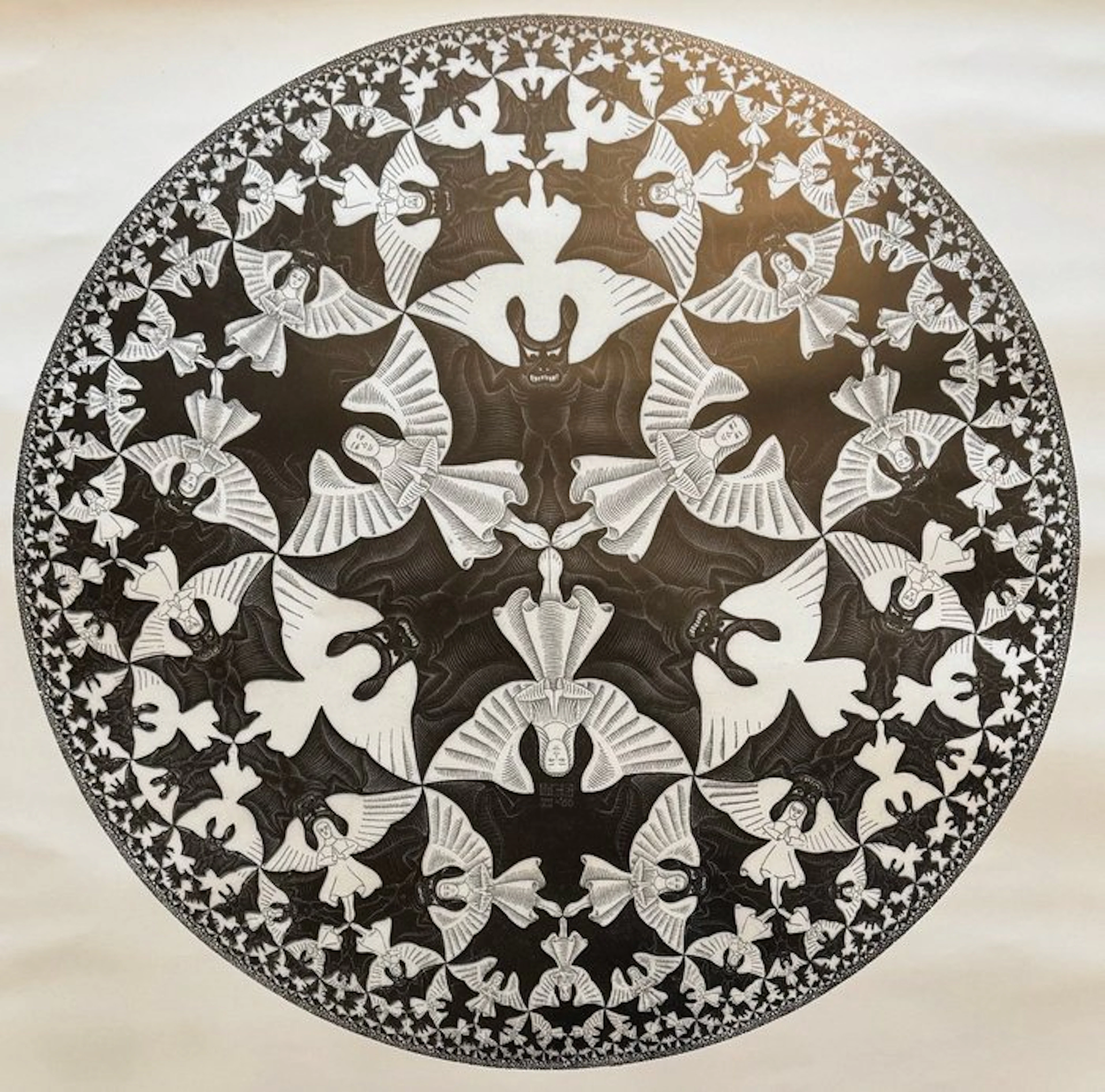 M.C Escher - baarn Holland - Cirkelliemiet - 2000s