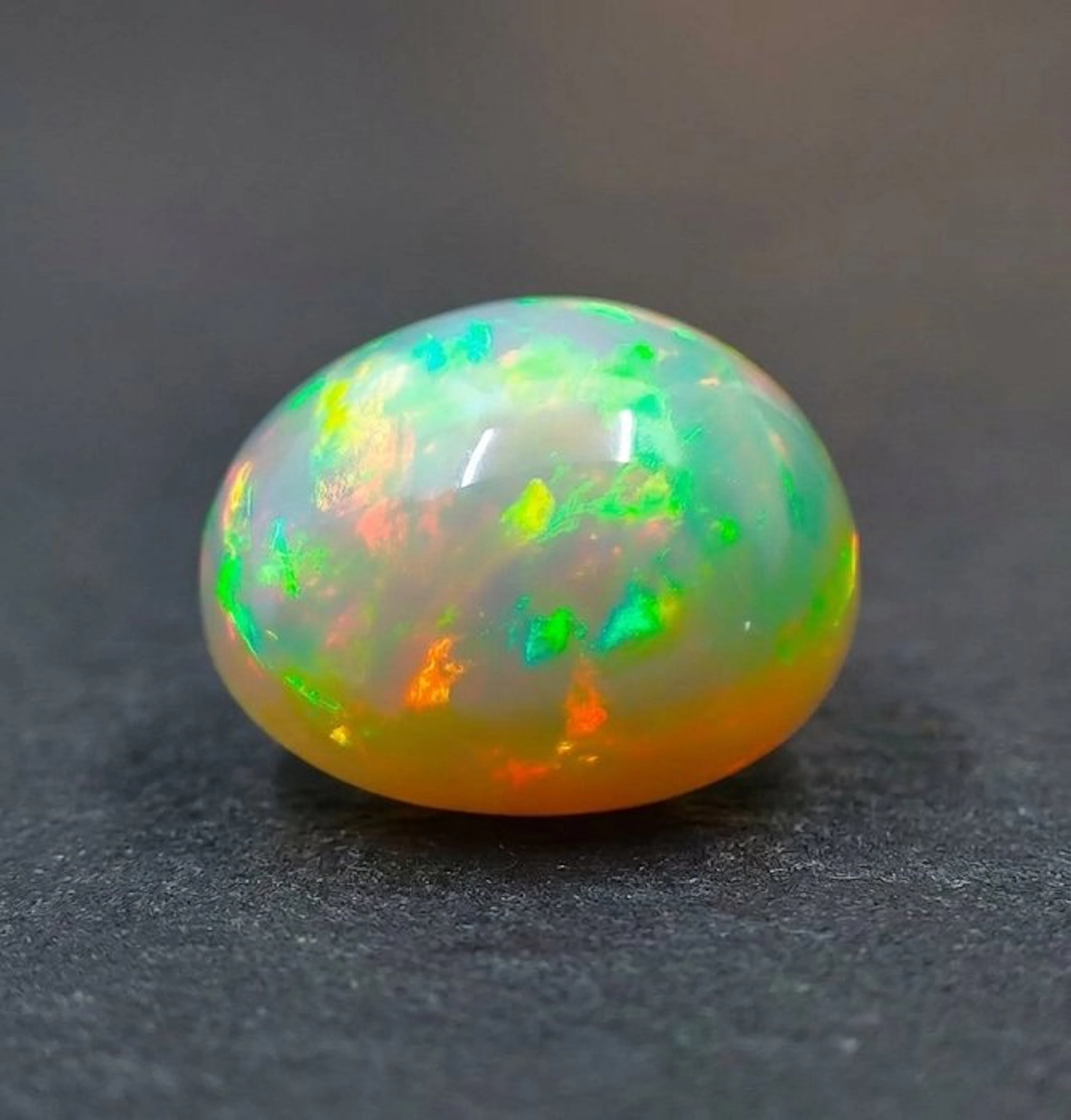 Multicolour Opal - 7.45 ct - Antwerp Laboratory for...