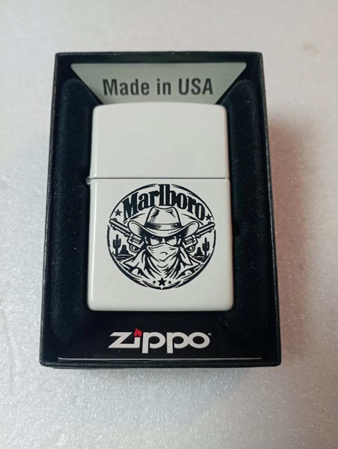Zippo - Pistolero de Marlboro - Lighter - Brass