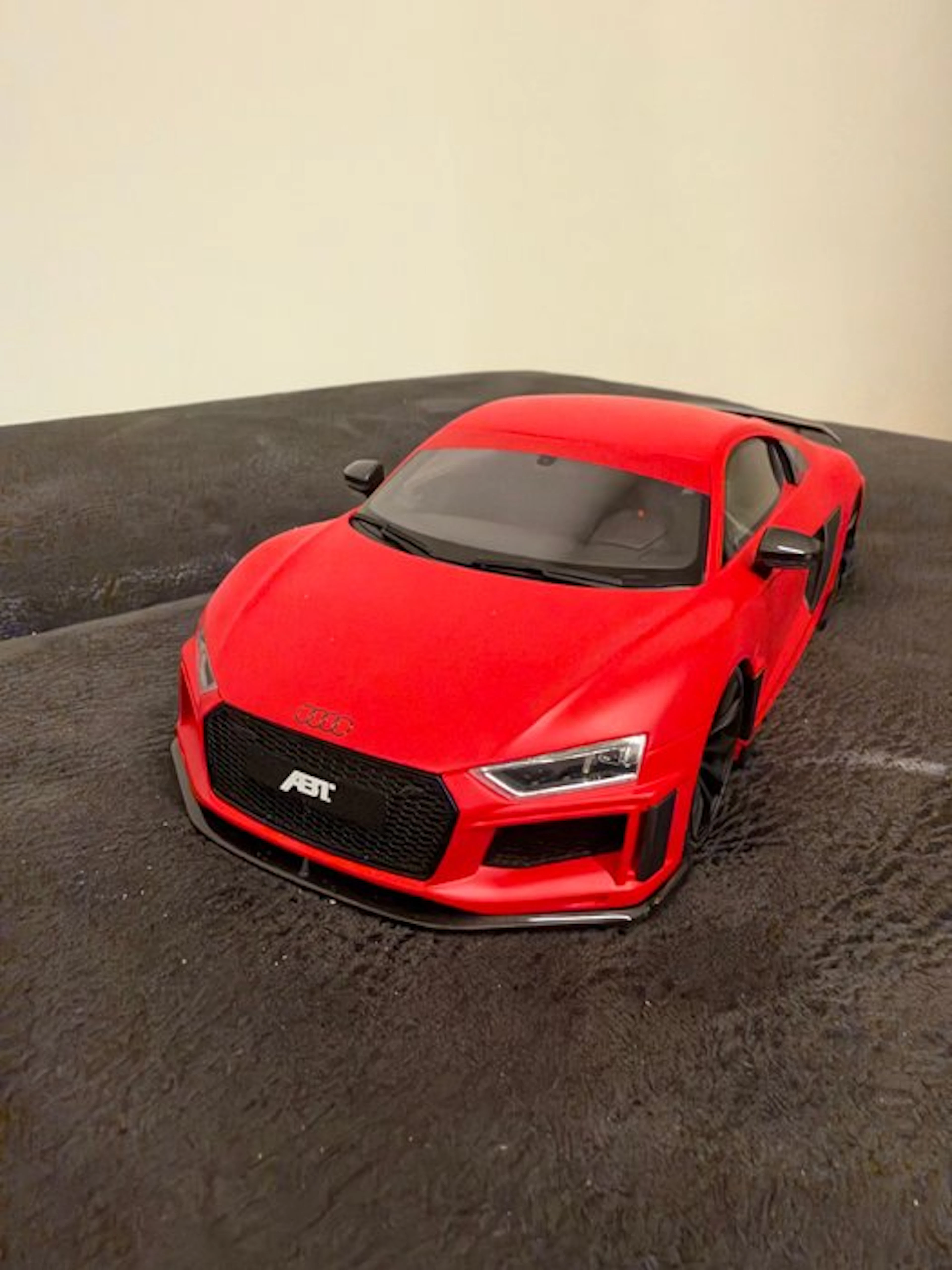 GT Spirit 1:18 - Model car - Audi R8 ABT