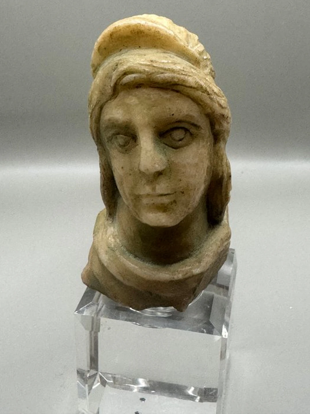 Ancient Roman Alabaster figure - 72 mm