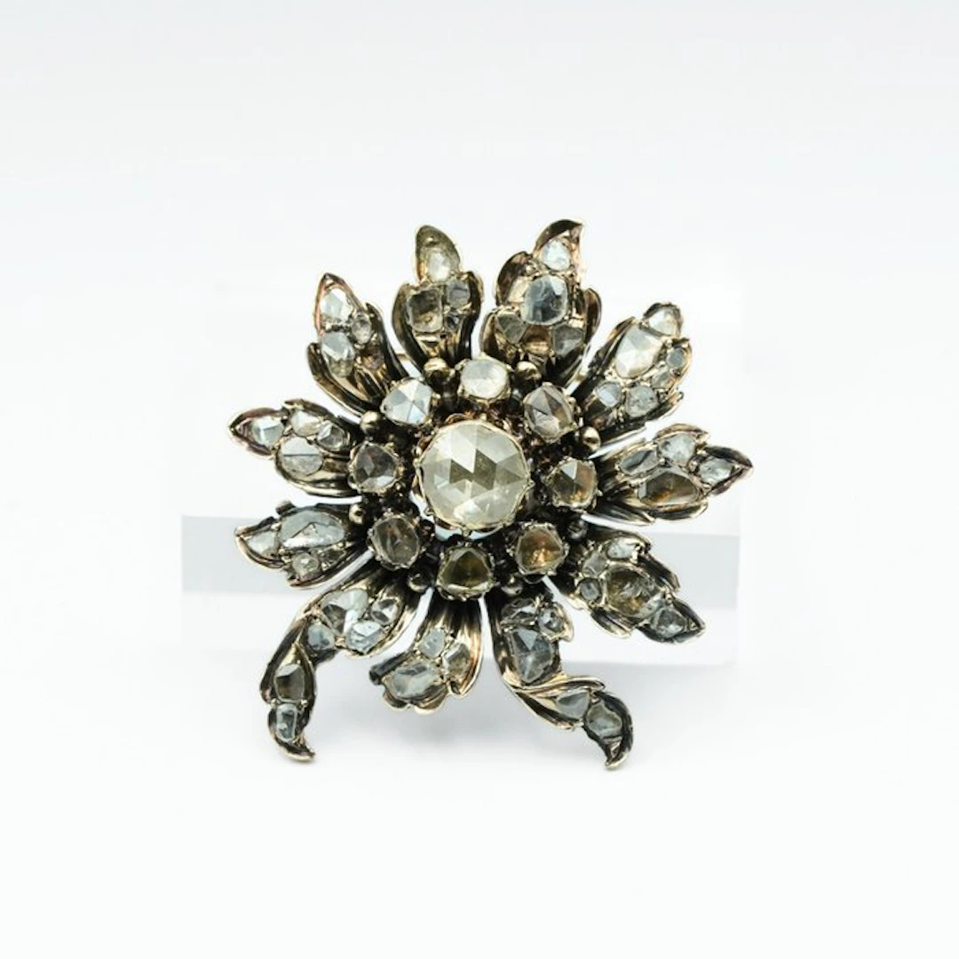 Brooch - 9 kt. Yellow gold - Diamond