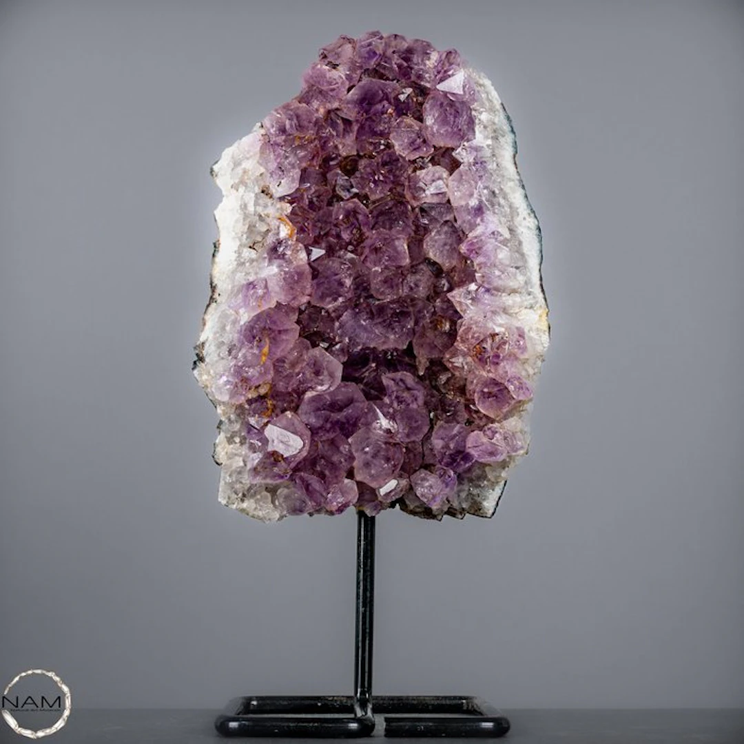 Calm and clarity in violet radiance – Elegant amethyst druzy on a stand
