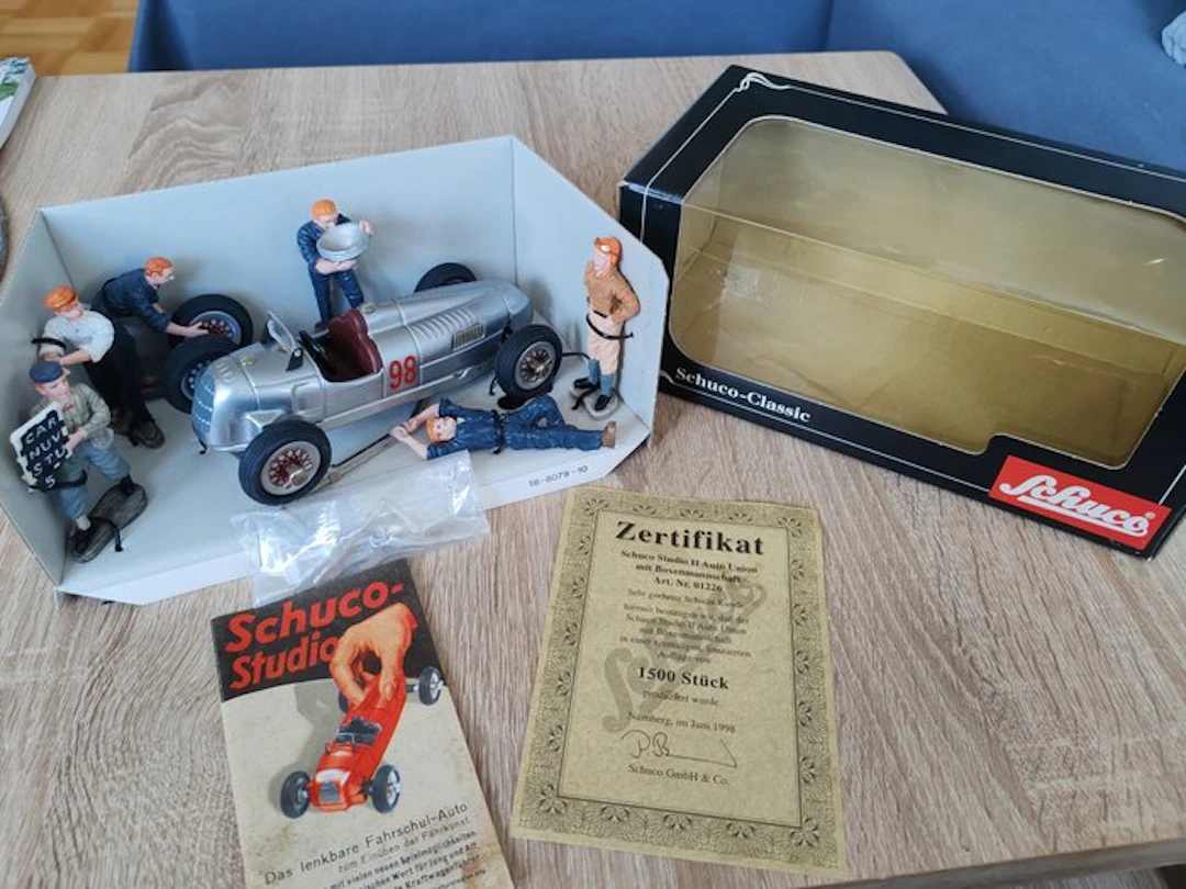 Schuco Classic Studio II 1:24 - Model car - Auto Union...