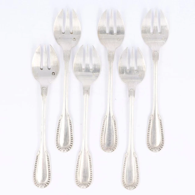 Emile Puiforcat - Model Perles (Louis XVI) - Oyster fork (6) - .950 silver