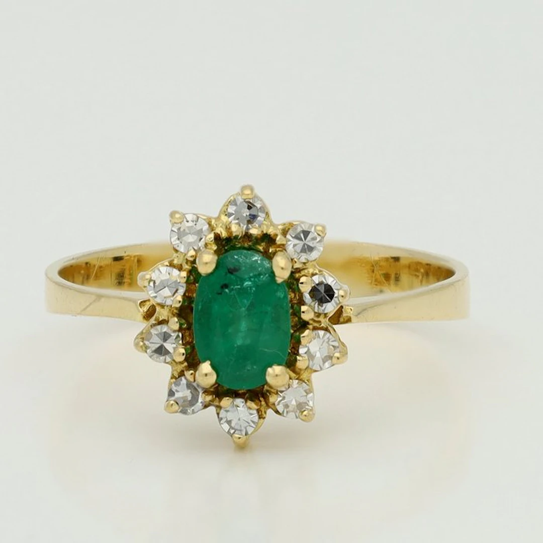 Ring - 18 kt. Yellow gold Emerald - Diamond - Entourage