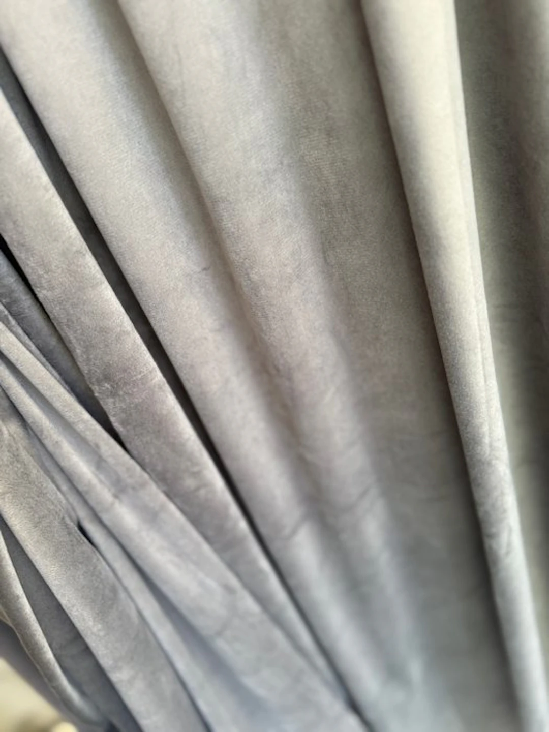 Prestigious dark gray velvet fabric. - Textile - 2.88 m - 2.4 m