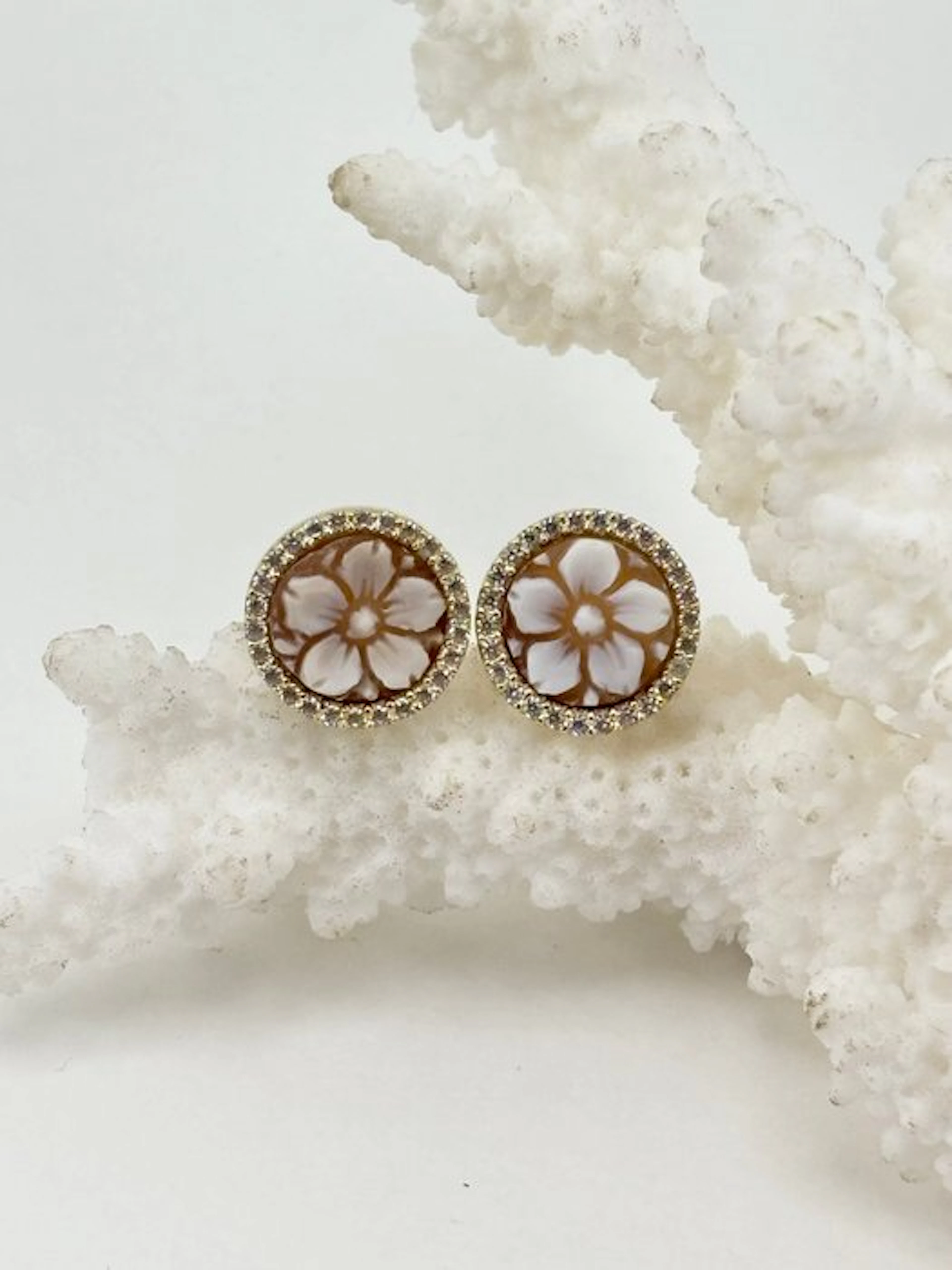 Silver, Earrings Without Reserve Price CASSIS...