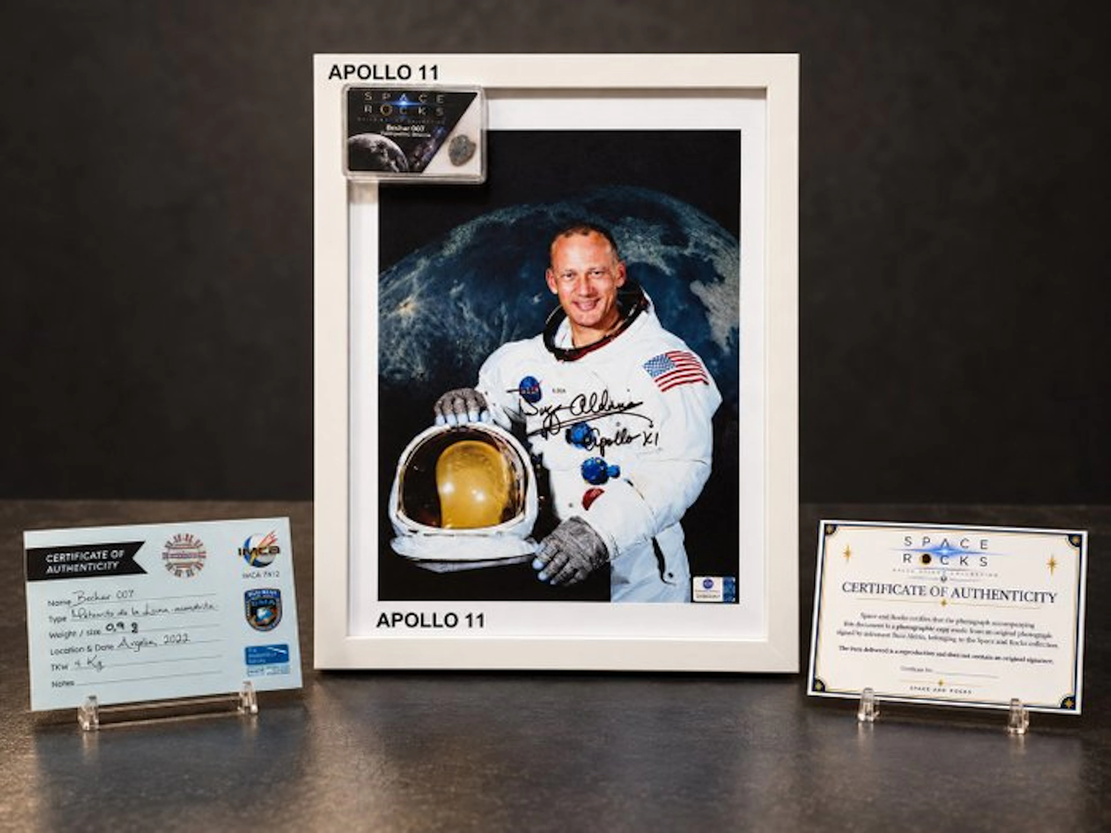 Photo of Buzz Aldrin with a meteorite - 1960-1970