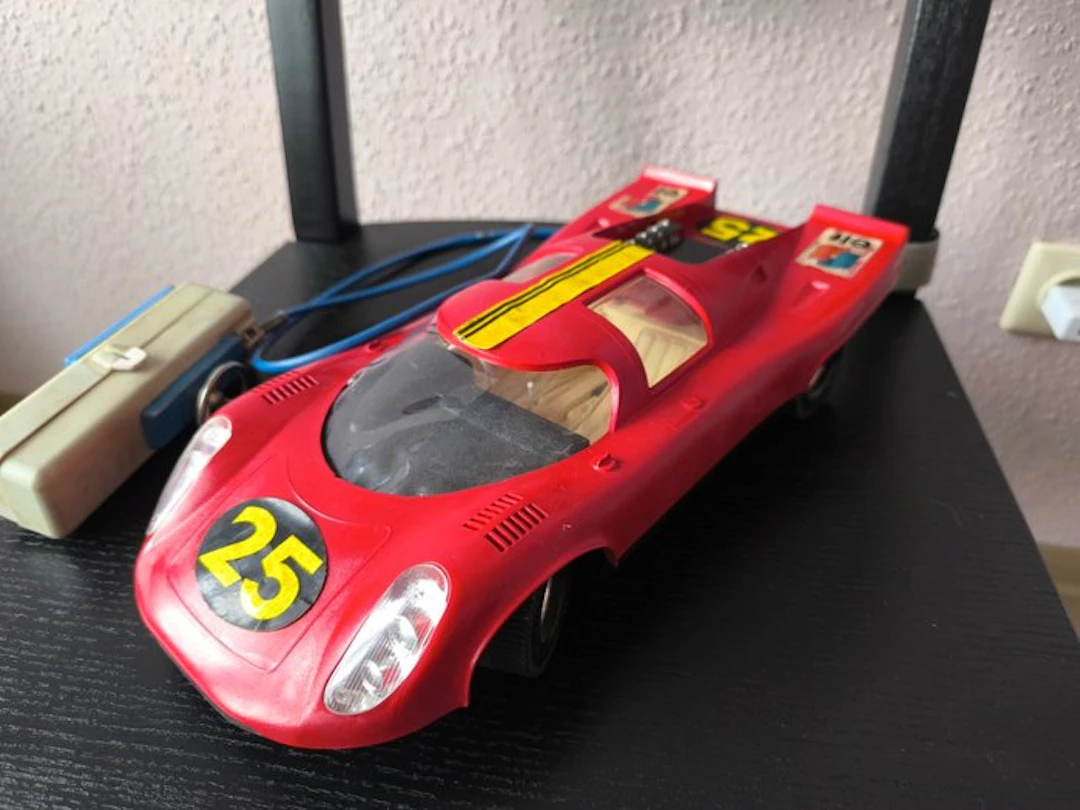 GAMA 1:12 - Model car - Porsche 917
