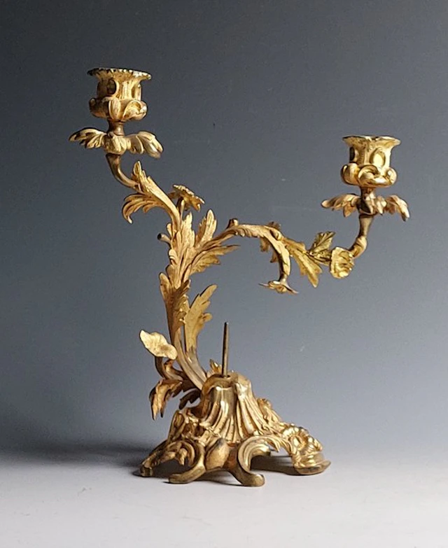 Candelabrum - Gilt bronze - Rococo style