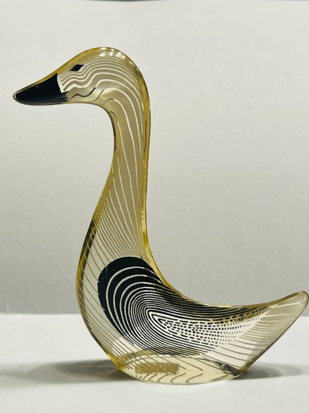 Abraham Palatnik - Sculpture, White Swan - 10 cm - lucite / acrylic