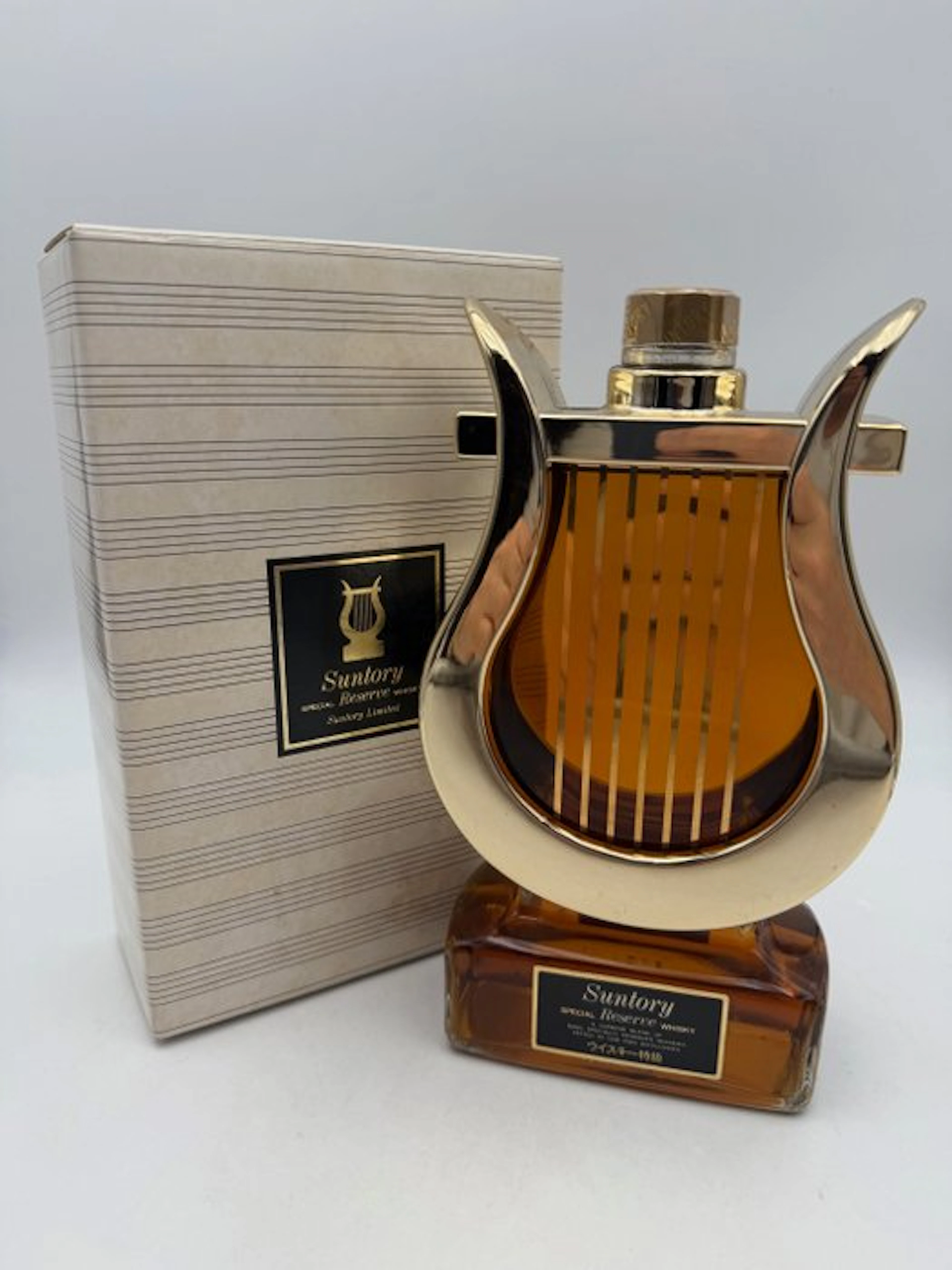 Suntory Special Reserve Harp Decanter - b. 1980s - 600ml