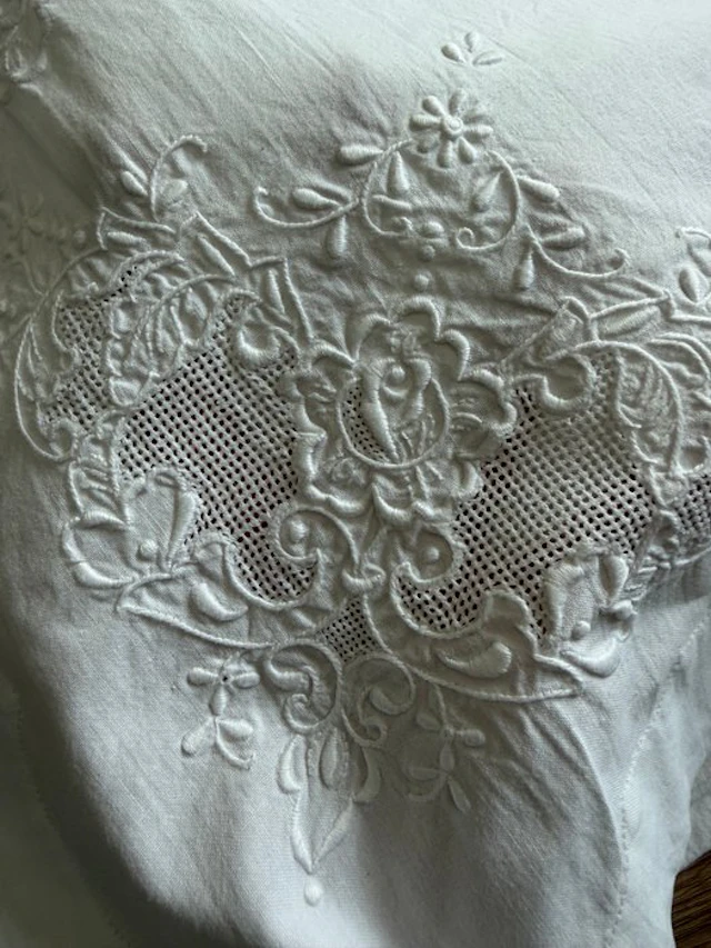 Lenzuolo e viso - Embroidery - Bed sheet (2) - 260 cm...