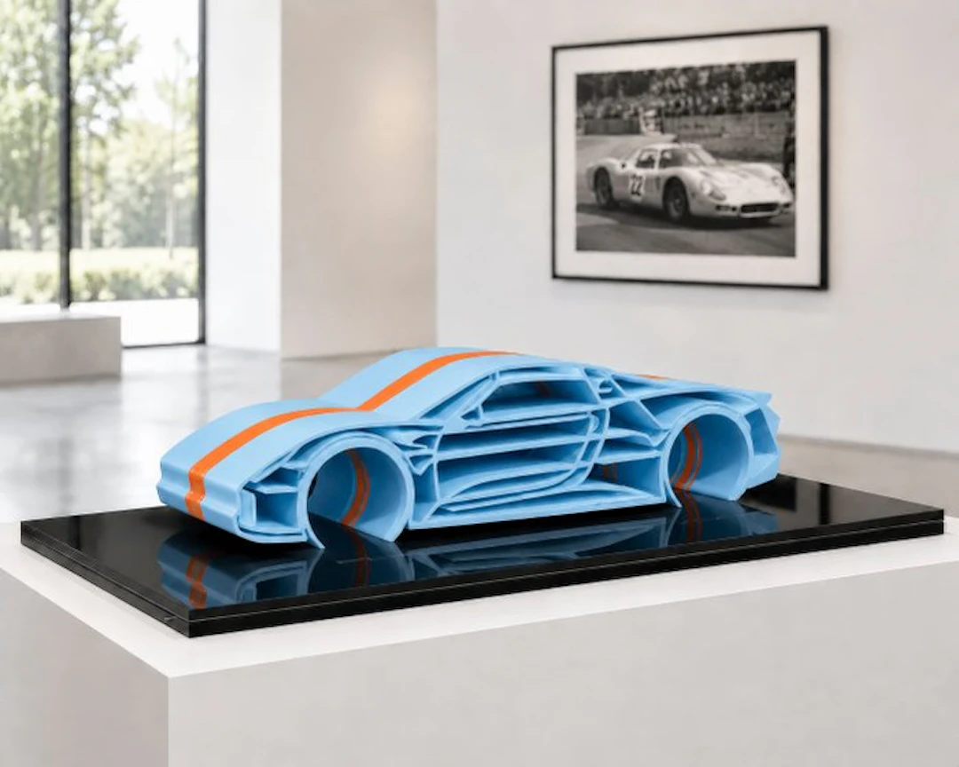 Porsche 918 Spyder Gulf Delivery - 1/12 Scale XXL...