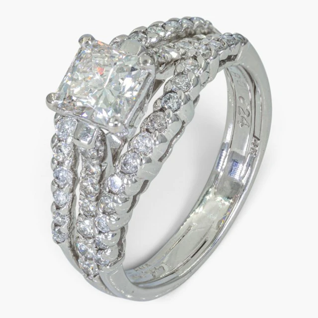 No reserve price - Ring - 14 kt. HRD, White gold - 1.35ct. tw. Diamond