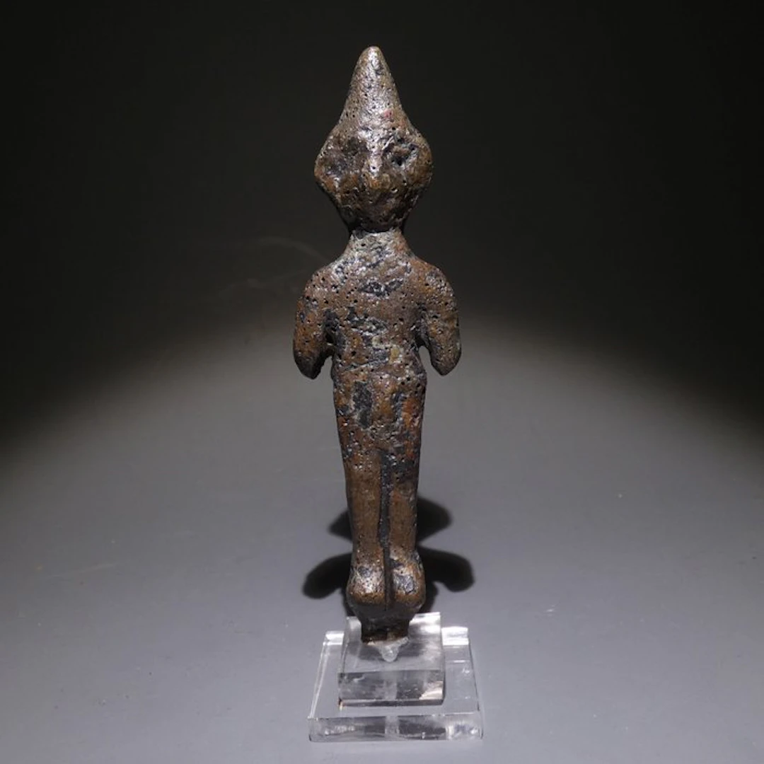 Achaemenid Bronze Important Figure, ex-voto. 9,7 cm H. 5th century BC.