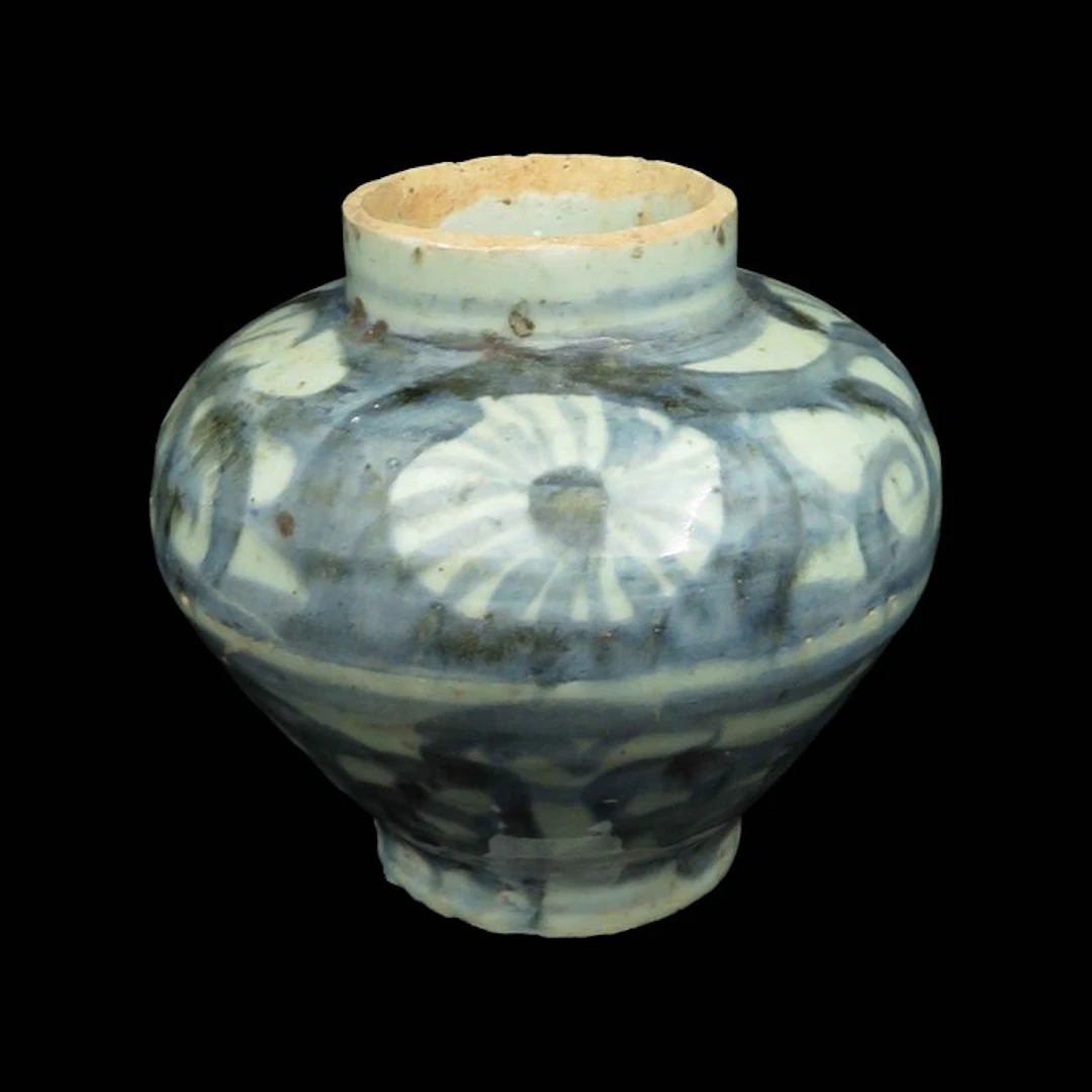 Ancient Chinese Porcelain decorated Vase - Yuan Dynasty (1x) - 18 cm