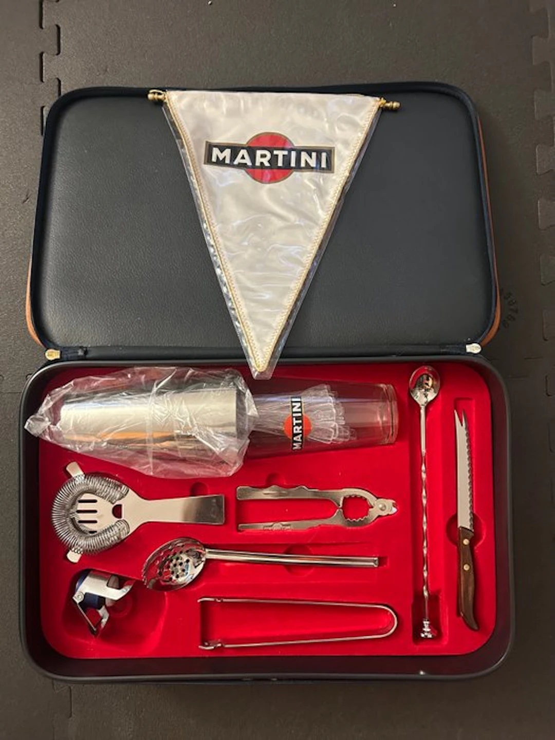 Martini - Cocktail shaker (10) - Metal, Plastic, Glass, Leather