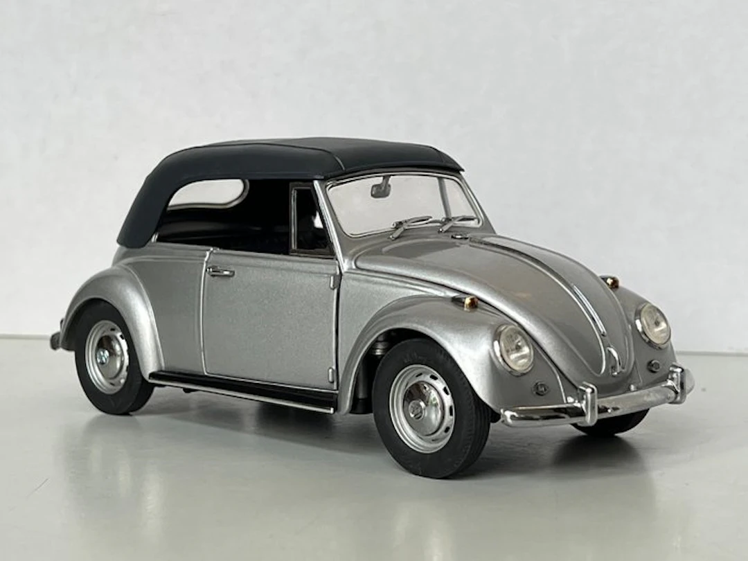 Franklin Mint 1:24 - Model convertible car - Volkswagen Beetle Cabriolet 1967