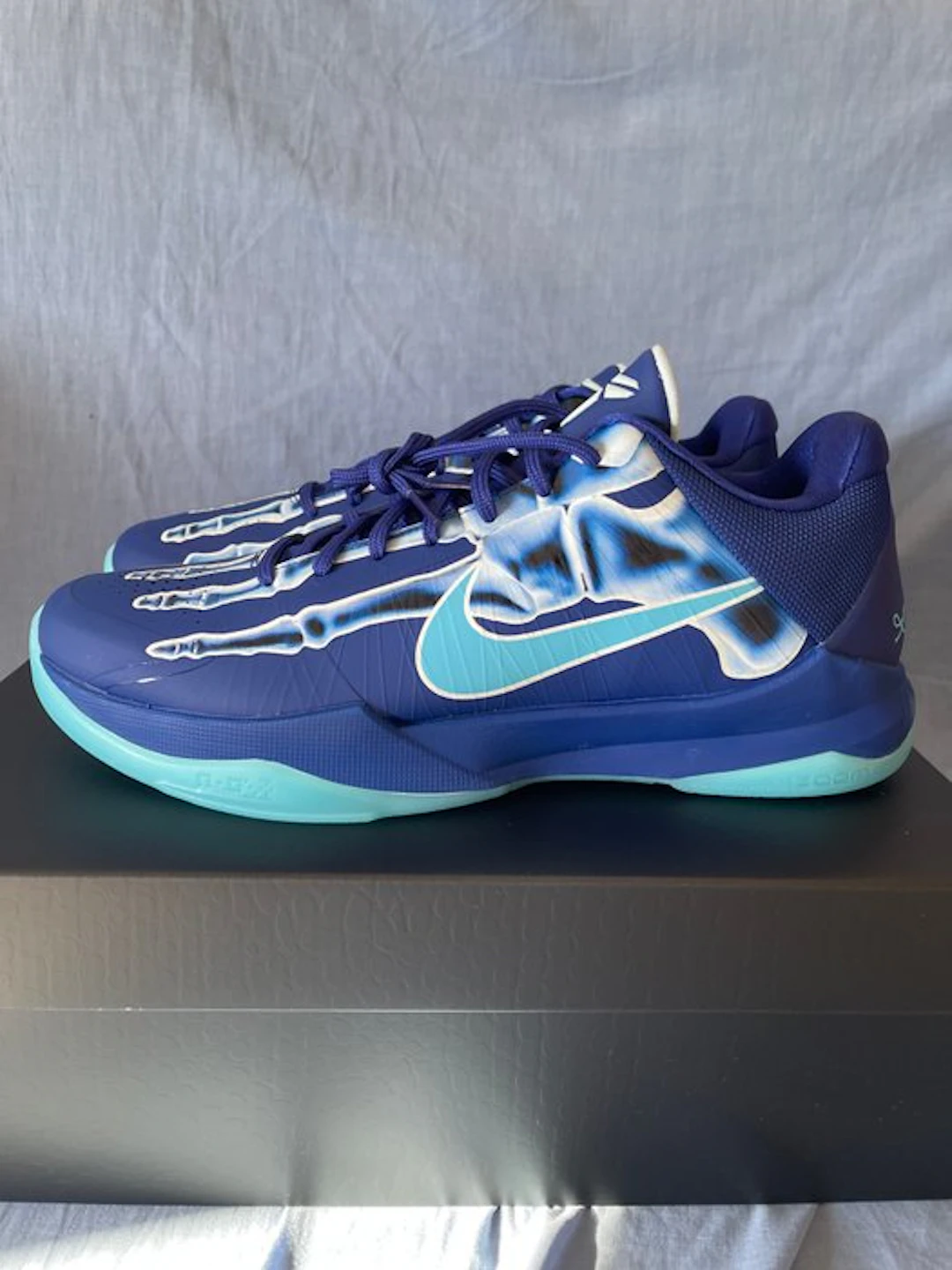 Nike - kobe - Sneakers - Size: EU 45 - New with tags