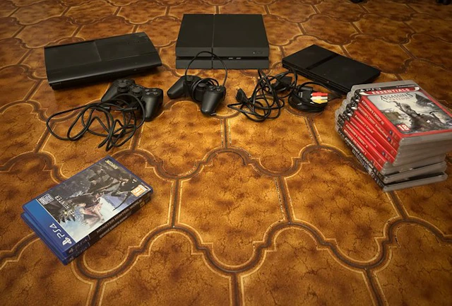 Sony - Lot of 3 working PlayStation consoles: PS2